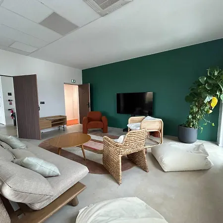 Apartment Sharies Confort C606 *